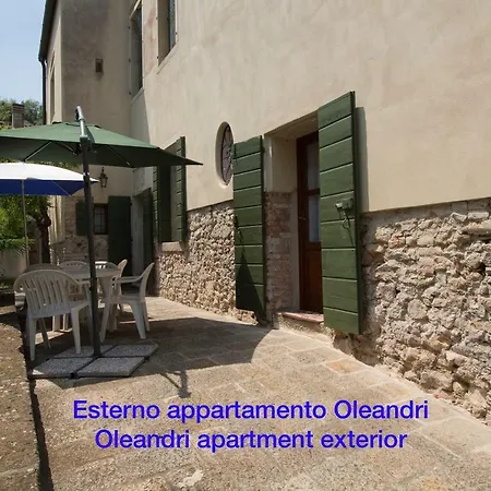 La Corte Dei Sisanda Apartment *
